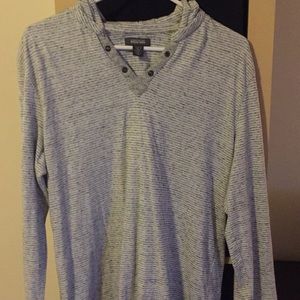 Kenneth Cole long sleeve tee